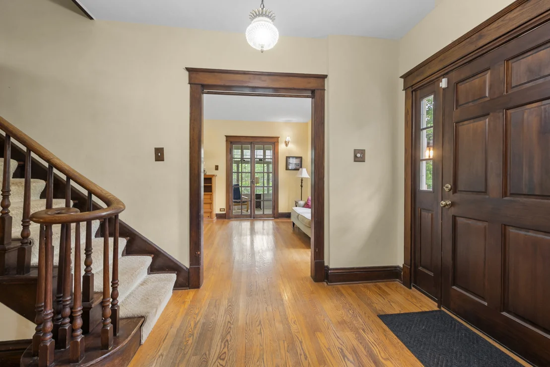 Photo of 2114 Cedar Road