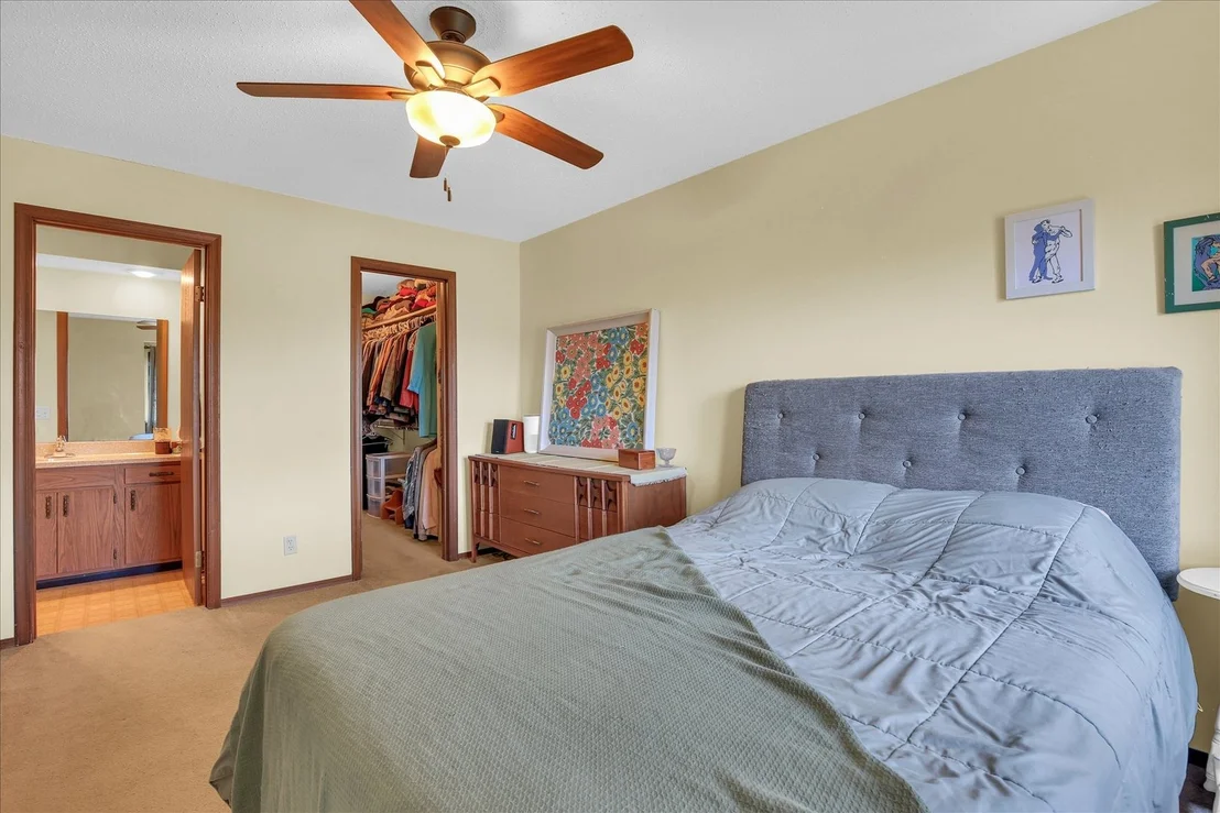 Photo of Unit 2108 at 2108 Sunview Drive