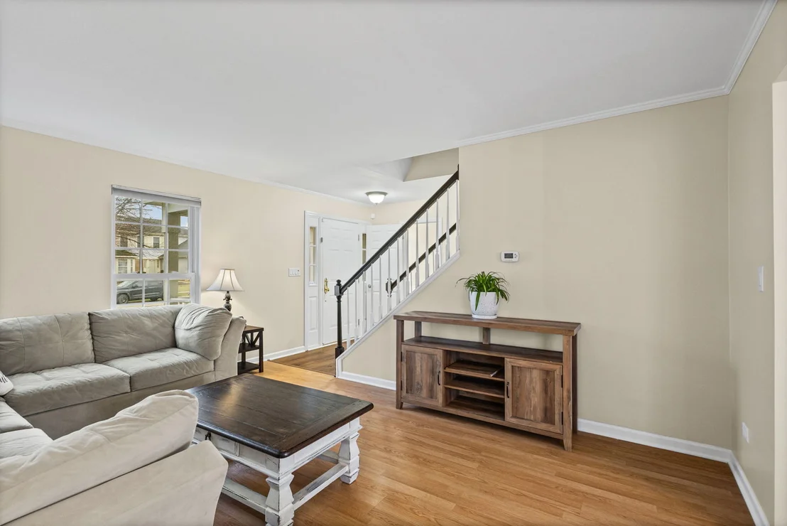 Photo of 1060 Selma Lane