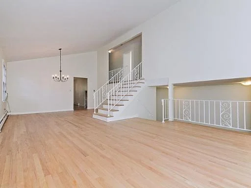 Photo of 2132 Maple