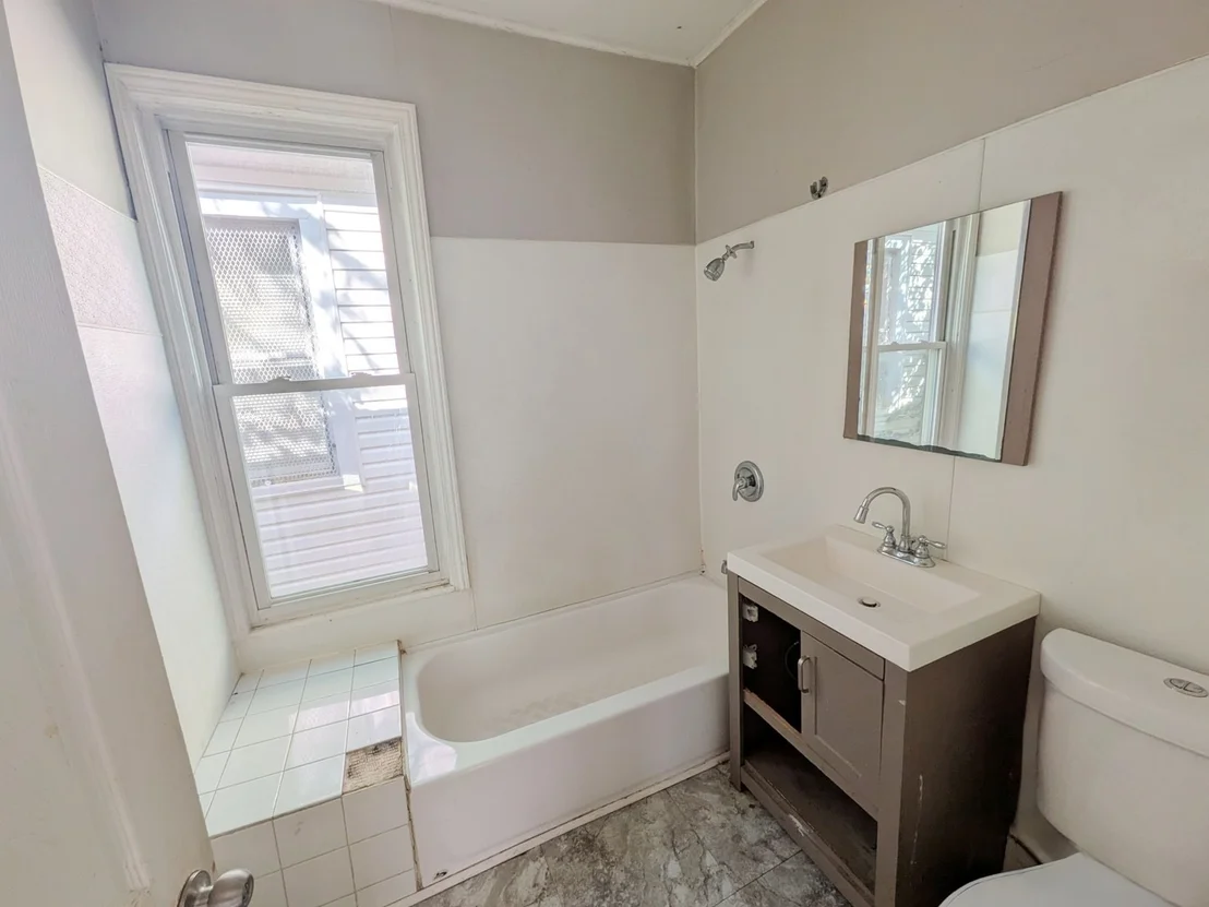 Photo of 215 W 112th Place