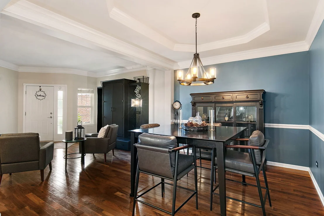Photo of 1102 Pine Valley Court