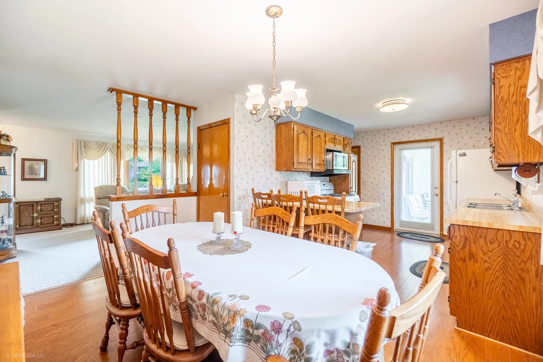 Photo of 835 Scott Drive