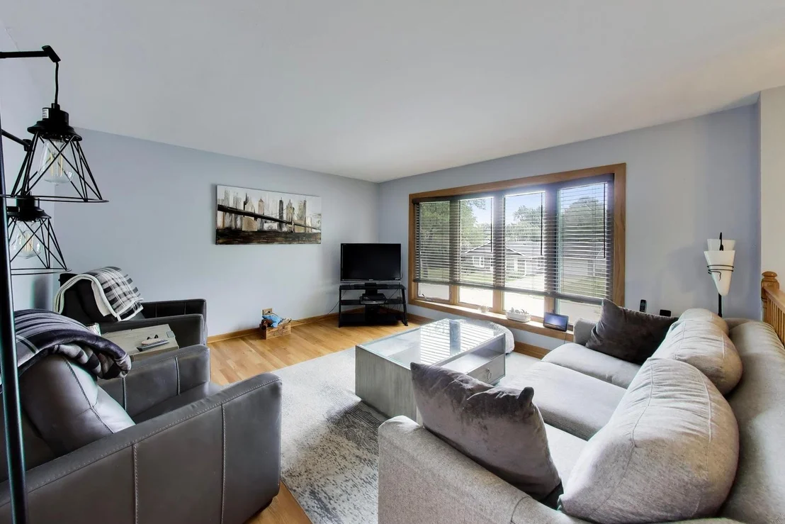 Photo of 650 Nassau Drive