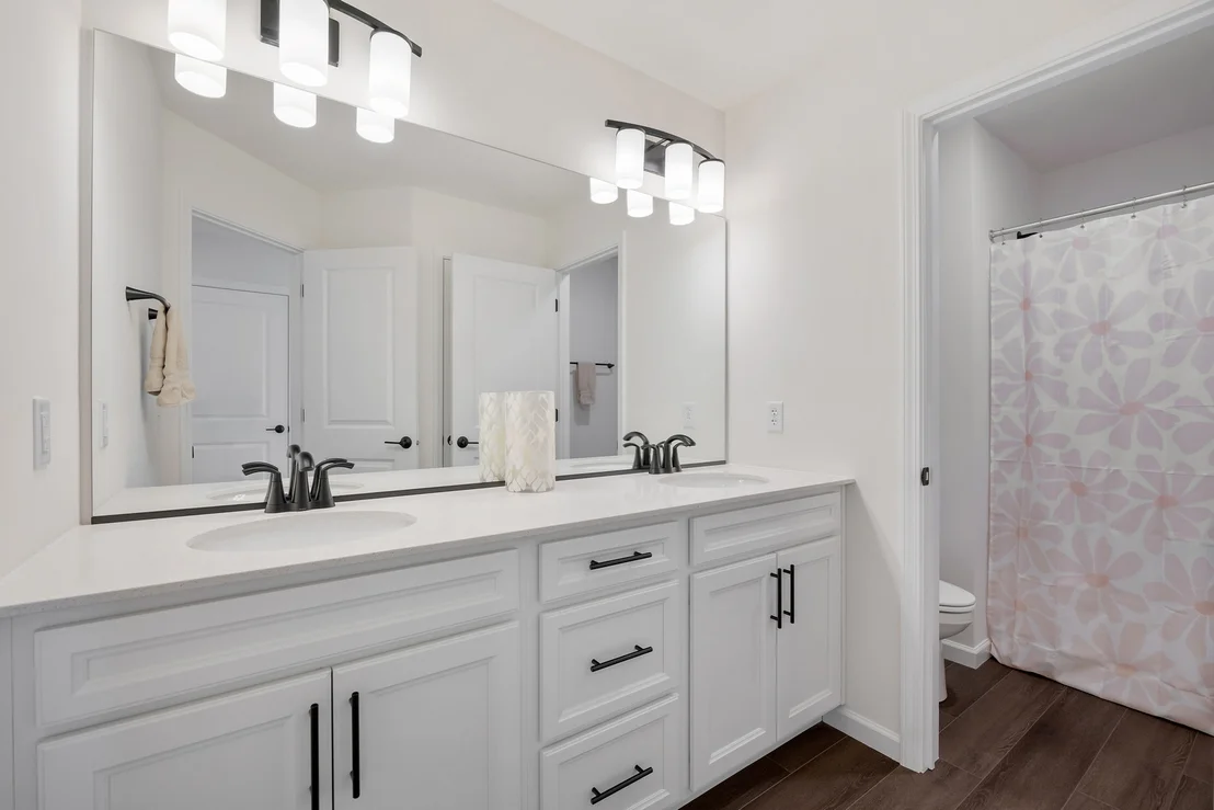 Photo of 547 Branson Drive