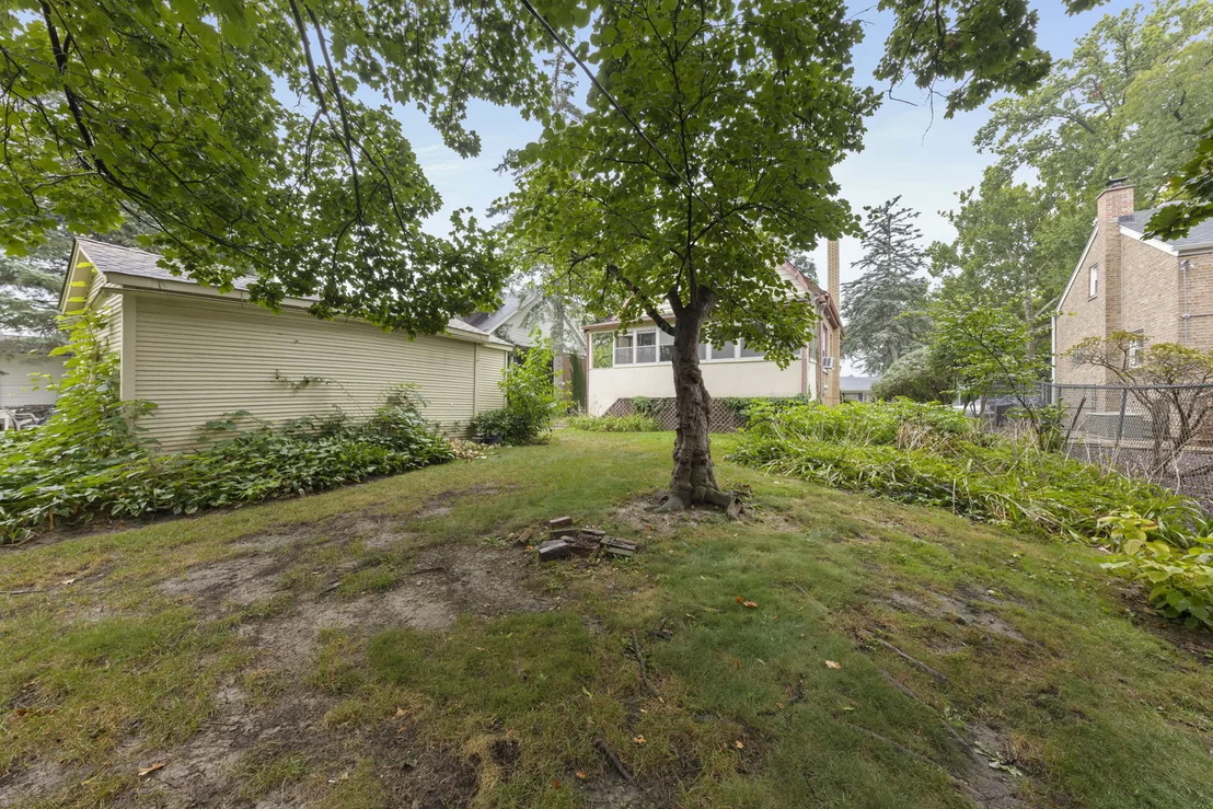 Photo of 421 W Alexander Boulevard