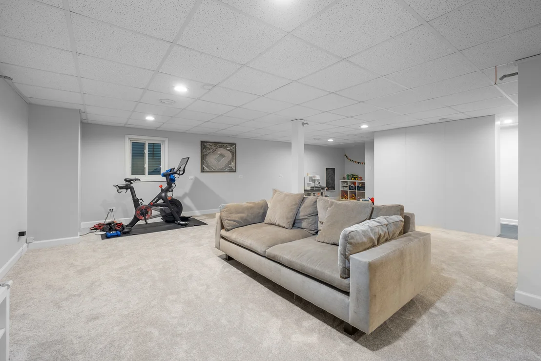 Photo of 559 Hillside Drive