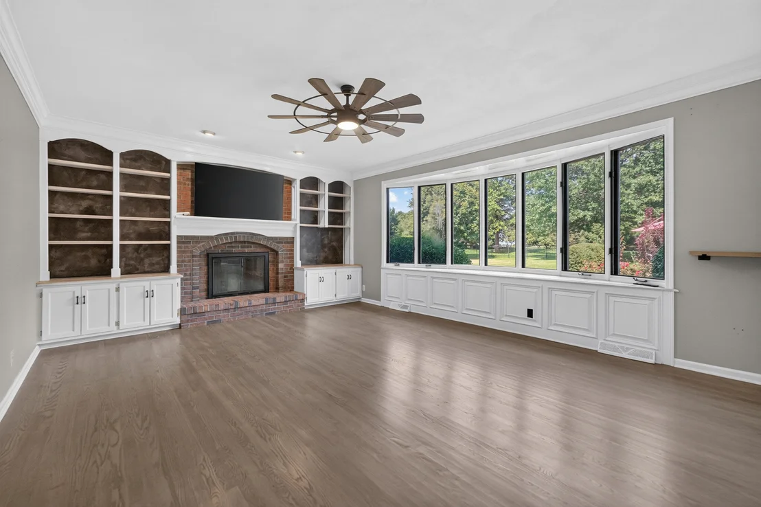 Photo of 305 Windsor Circle