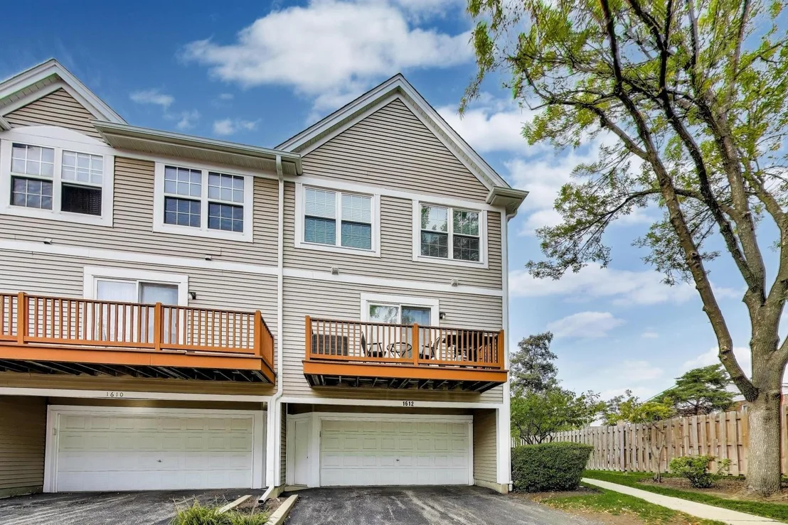 Photo of 1612 Fox Run Drive