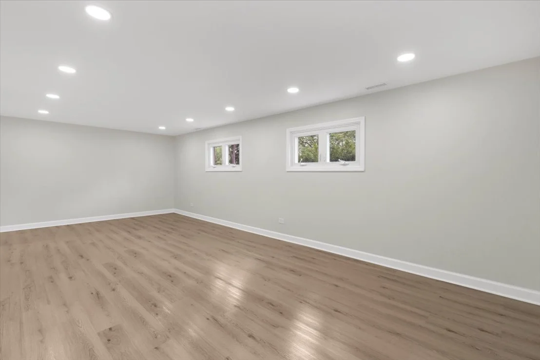 Photo of 590 Durham Court