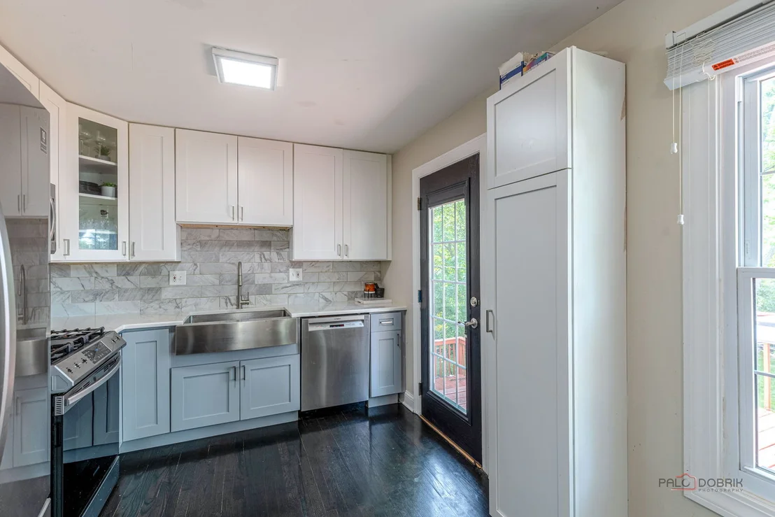 Photo of 690 Macarthur Drive