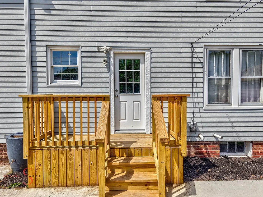 Photo of 130 Riverview Drive