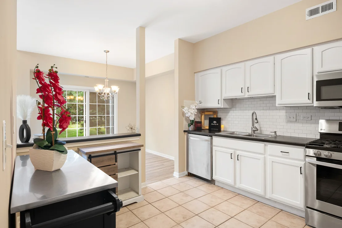 Photo of Unit 2321 at 2321 GEORGETOWN Circle