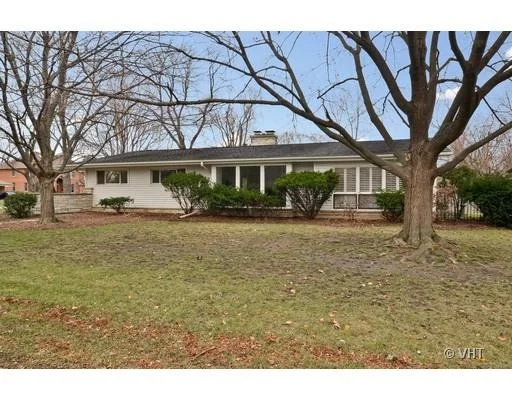 Photo of 1100 Manor Drive