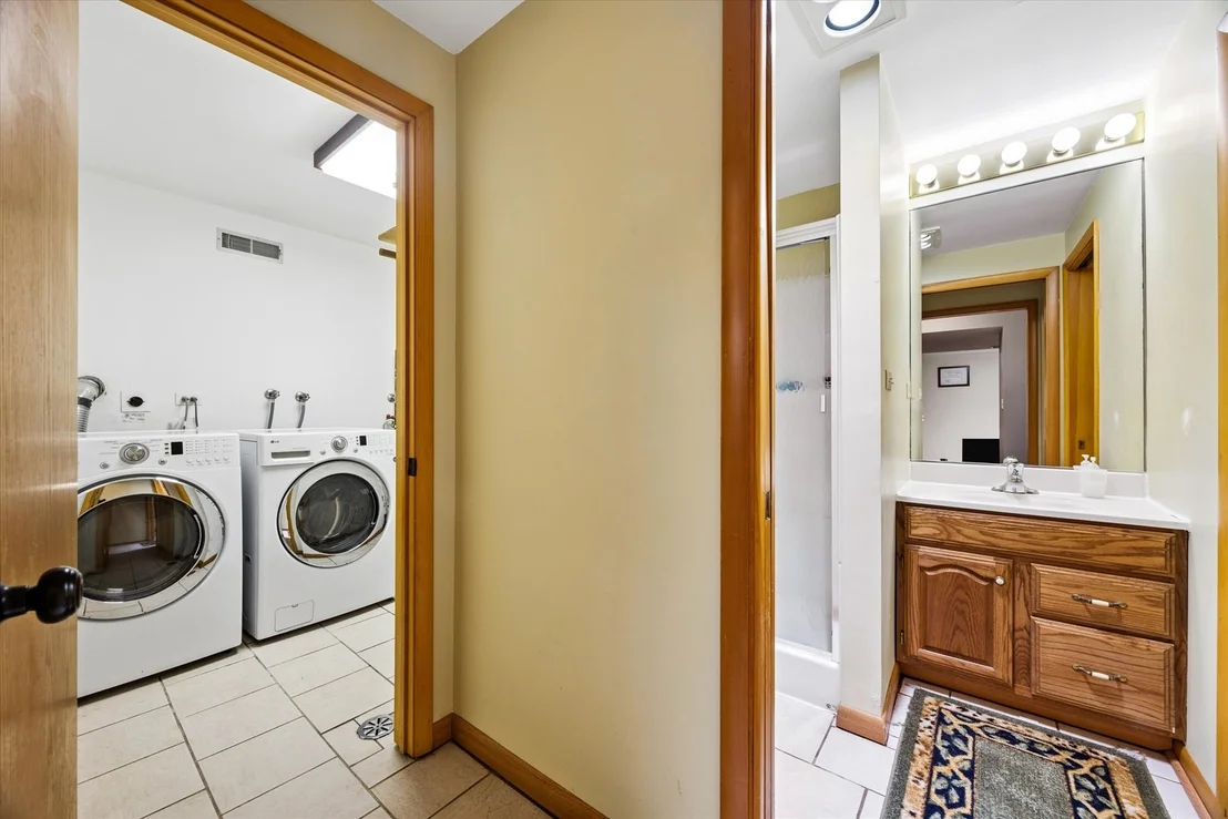 Photo of 1153 Brighton Road