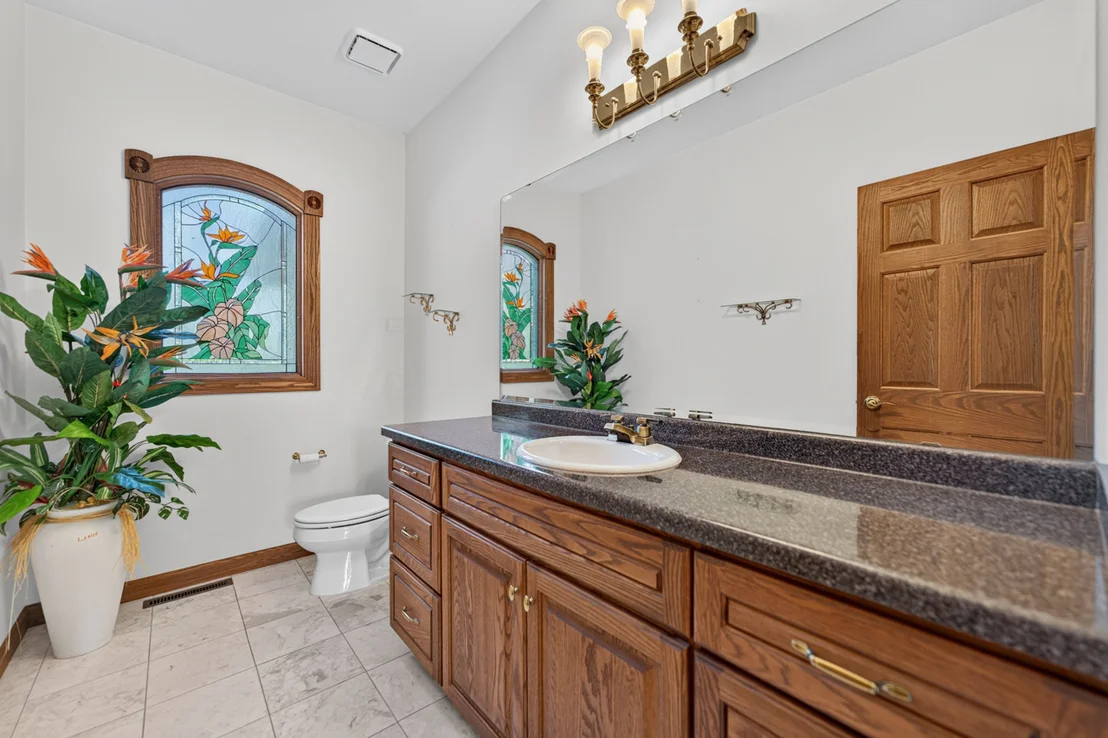 Photo of 1646 Valley View Road