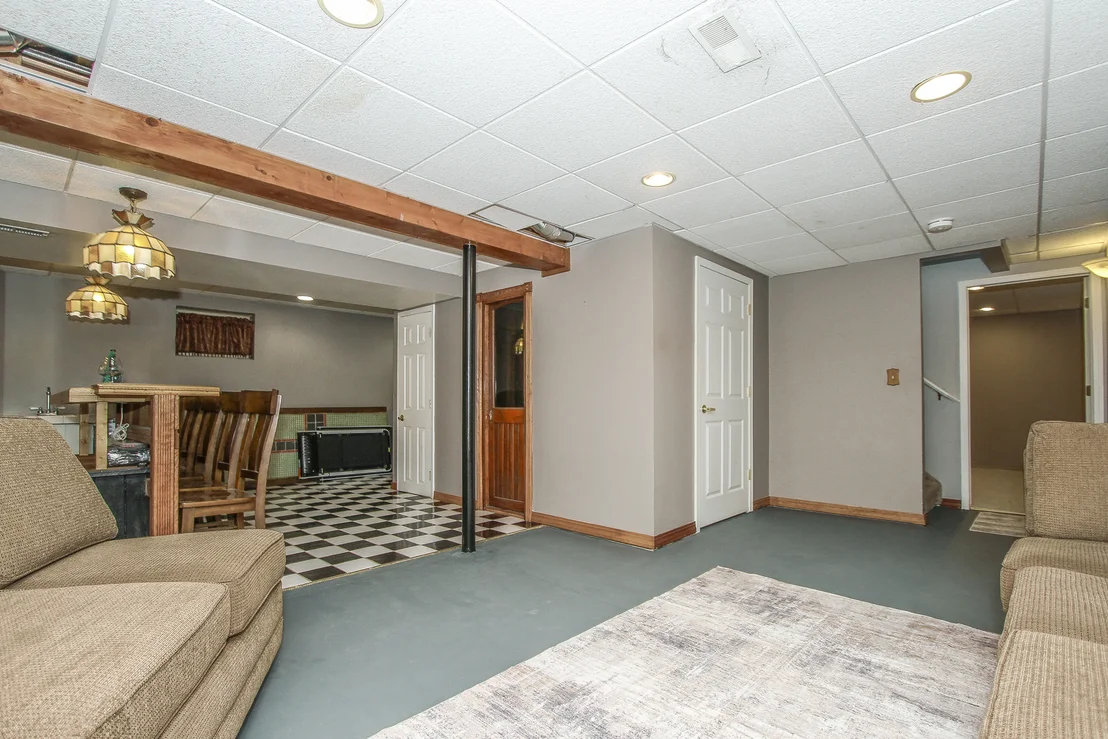 Photo of 465 SPRING RIDGE Drive