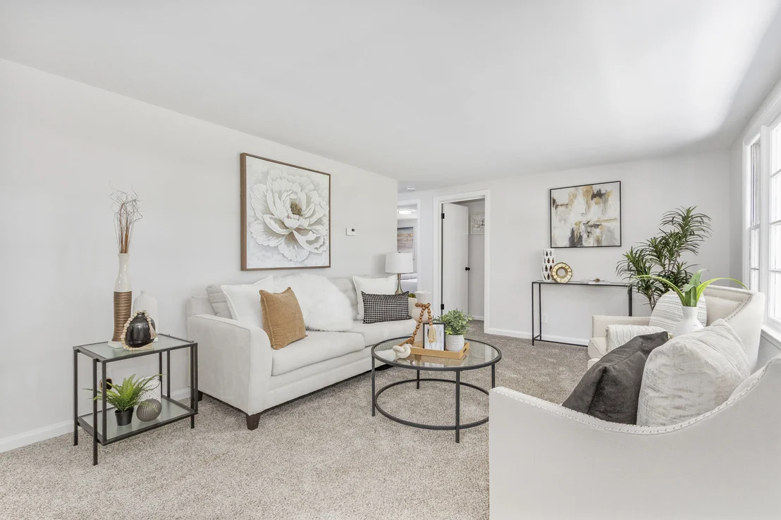 Photo of 646 Mount Vernon Place