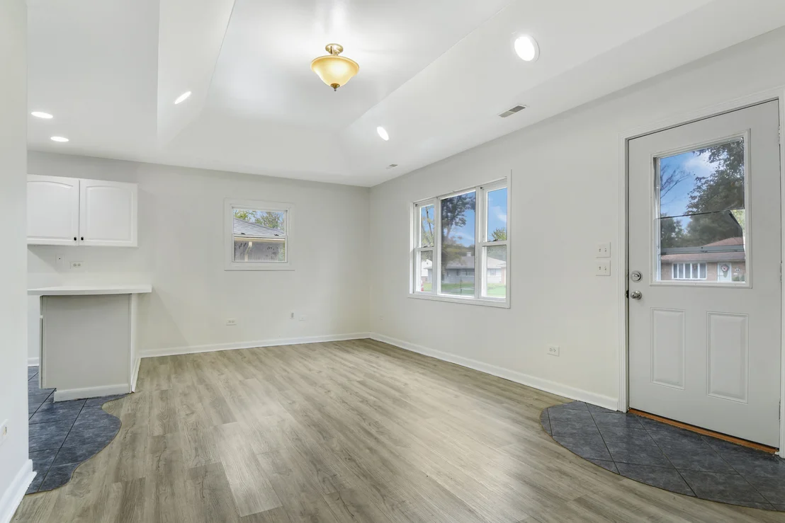 Photo of 108 Shabbona Drive