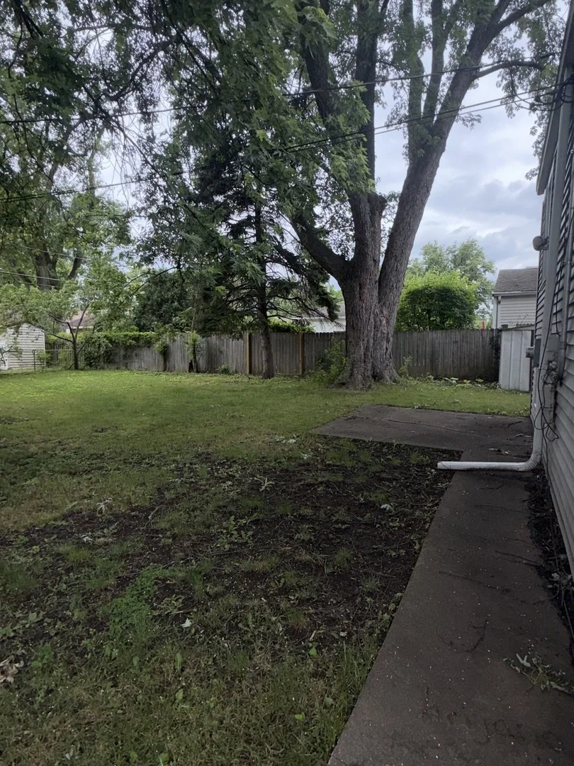 Photo of 1024 S Wolf Road