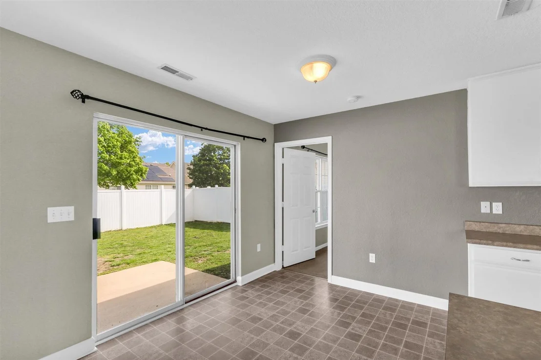 Photo of 702 Newton Drive