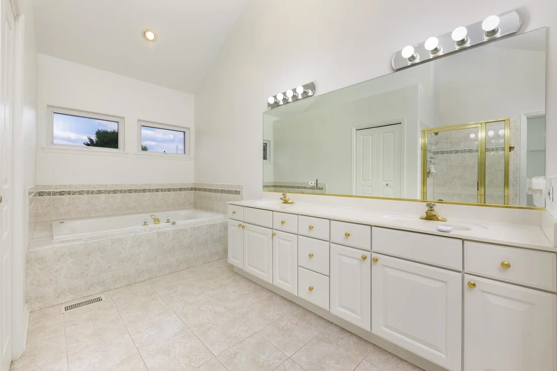 Photo of 2855 Clara Avenue