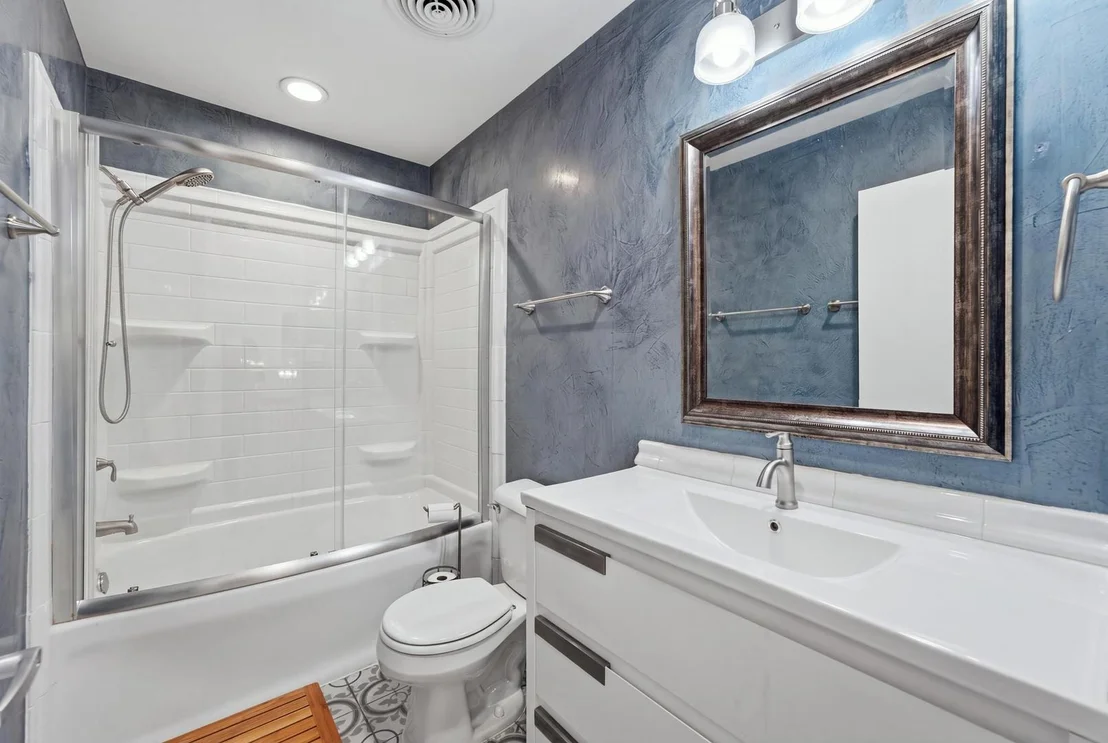Photo of 5305 Lindenwood Circle