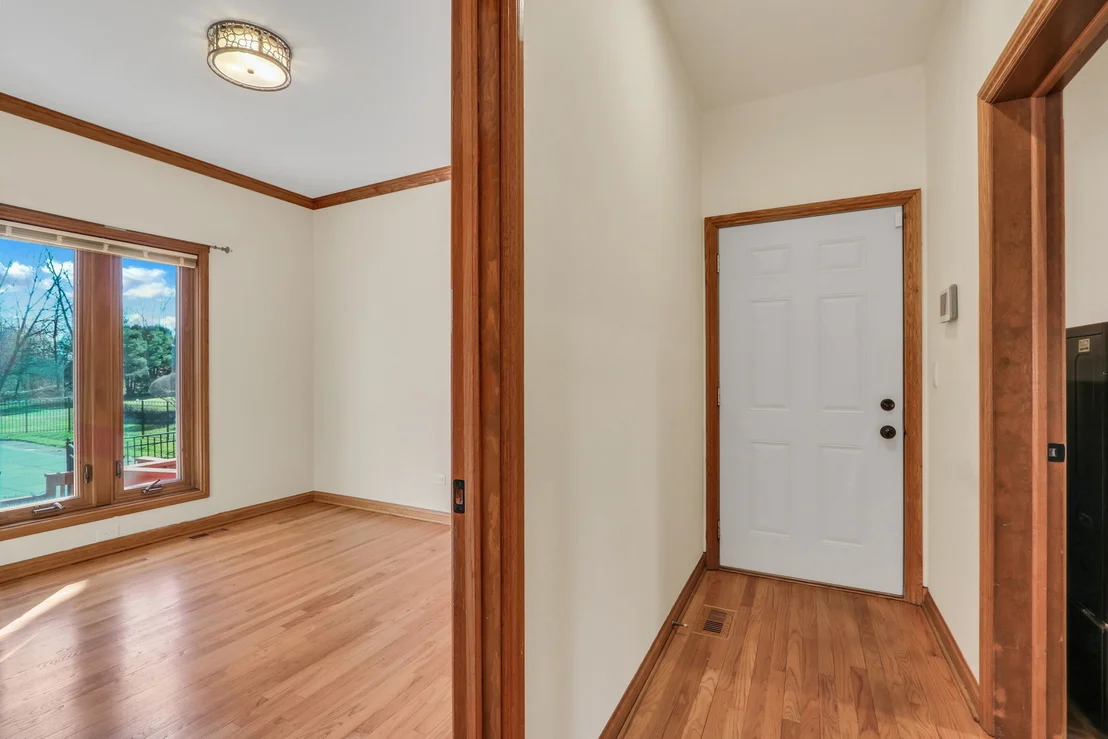 Photo of 6881 September Boulevard