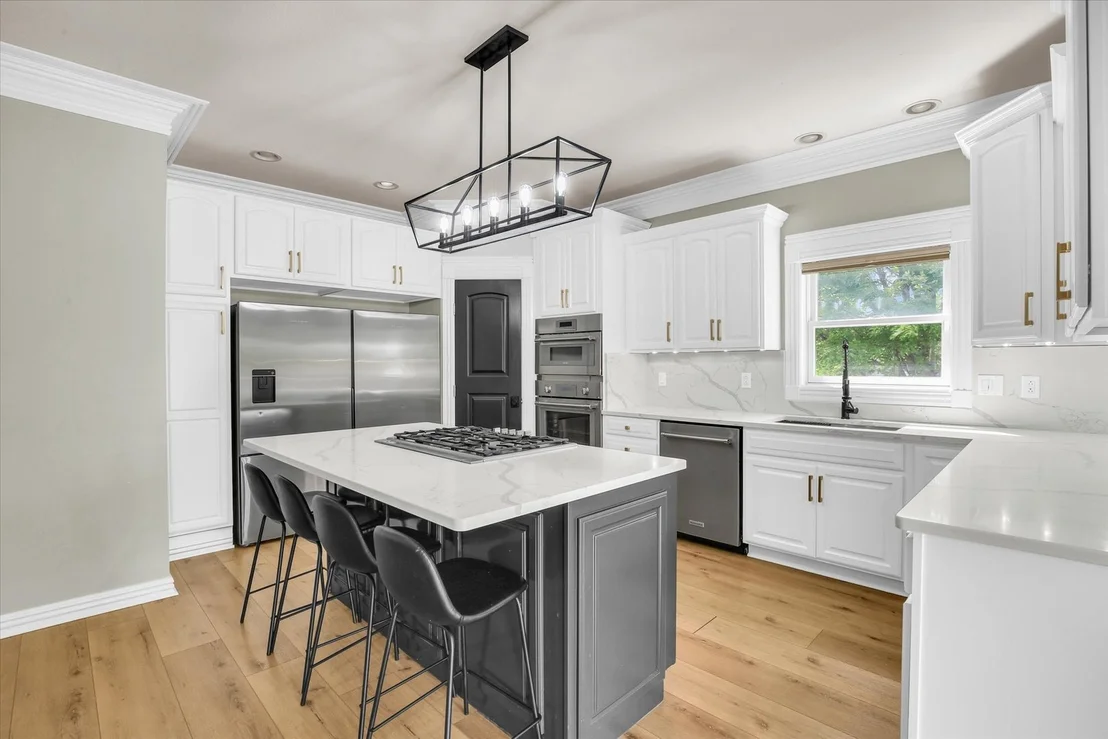 Photo of 1809 Mullikin Drive