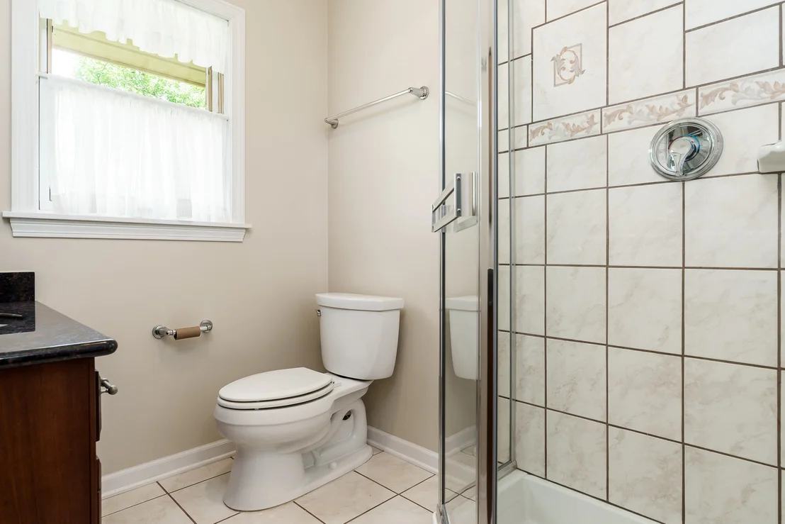 Photo of 7889 Shaw Road