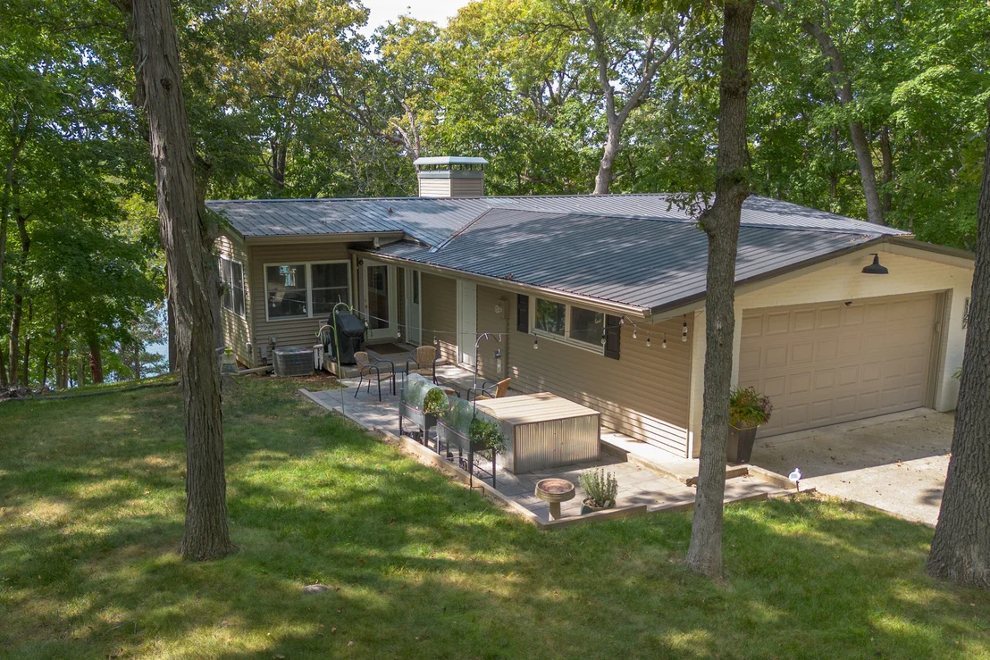 Photo of 1127 Loganberry Lane