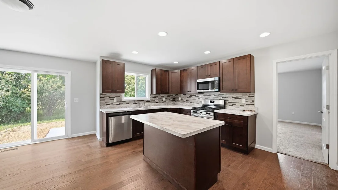 Photo of 812 Western Avenue