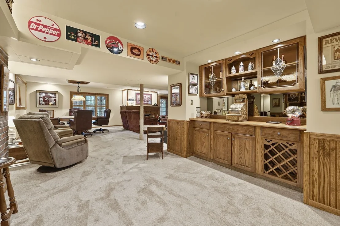 Photo of 3408 James Way