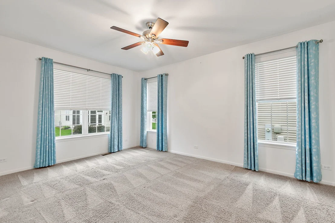 Photo of 957 Laguna Lane