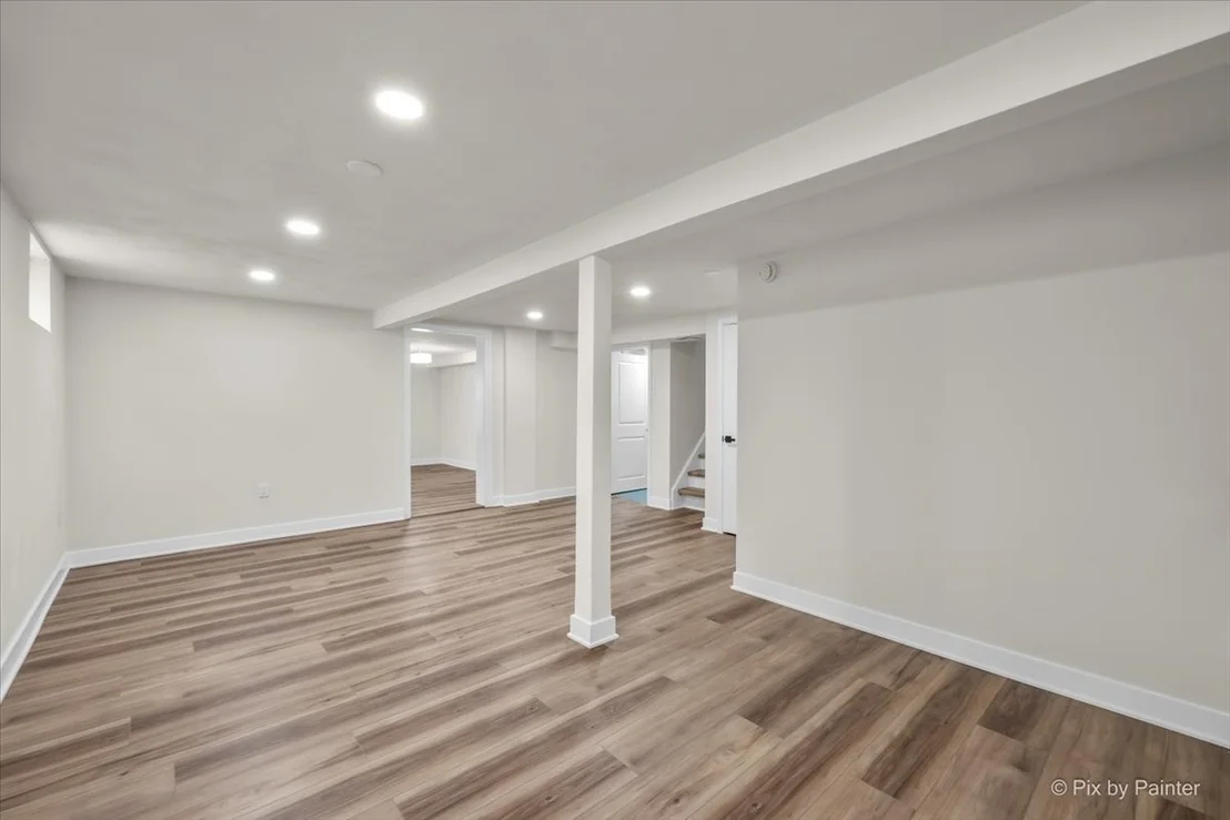 Photo of 1245 W Violet Street