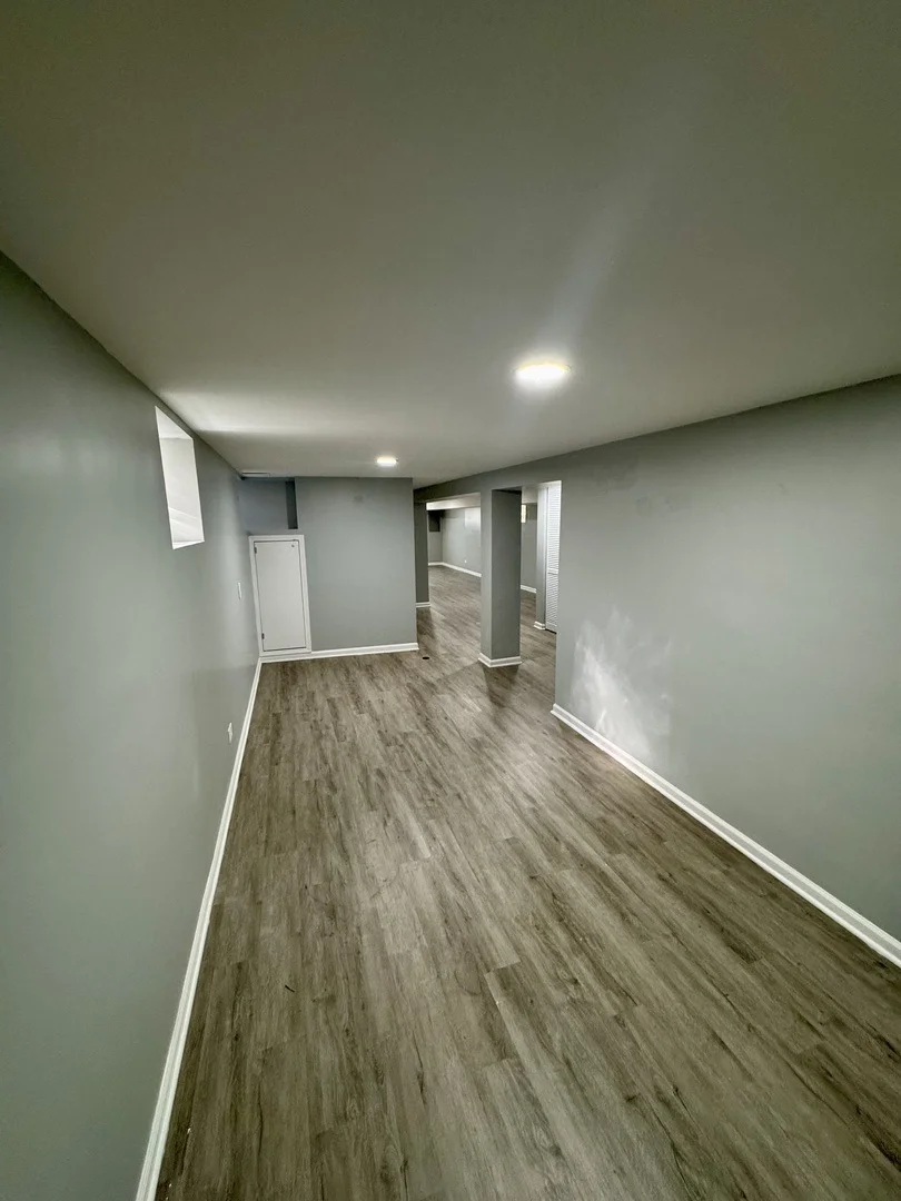 Photo of 1102 W 111th Street