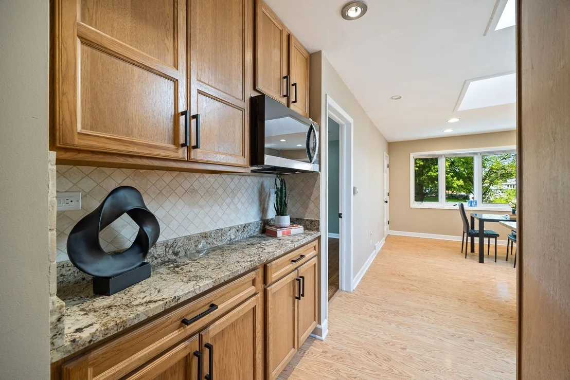 Photo of 564 W Harrison Road