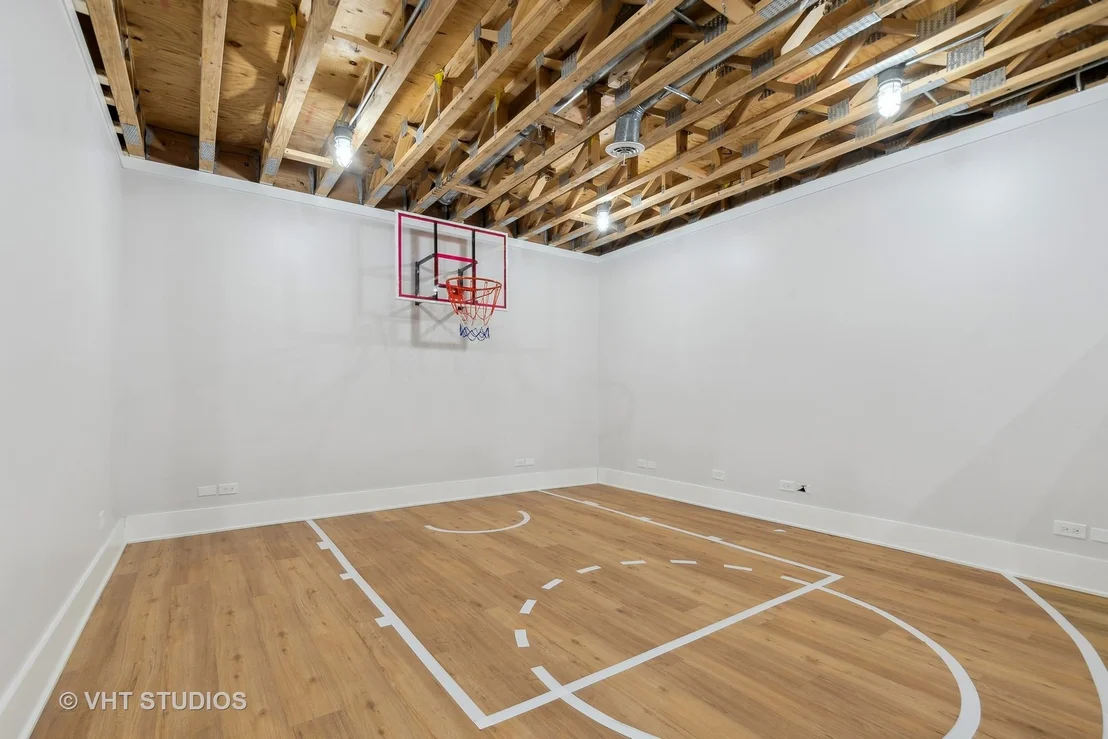 Photo of 1020 Edgebrook Lane