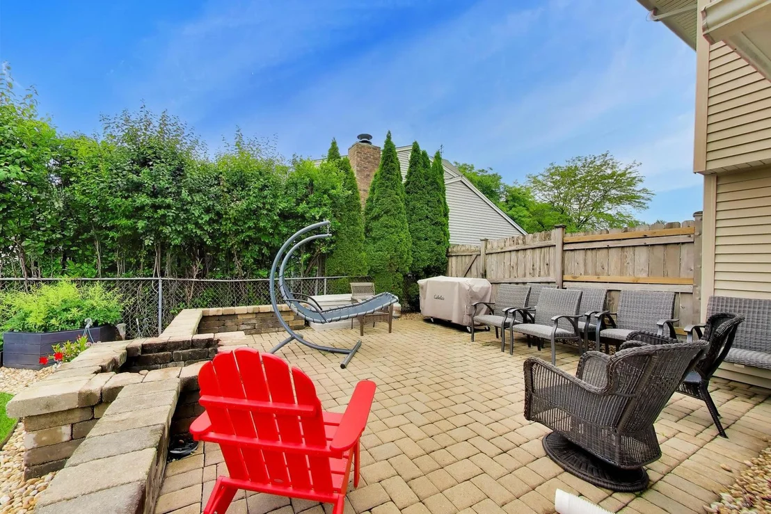 Photo of 650 Nassau Drive