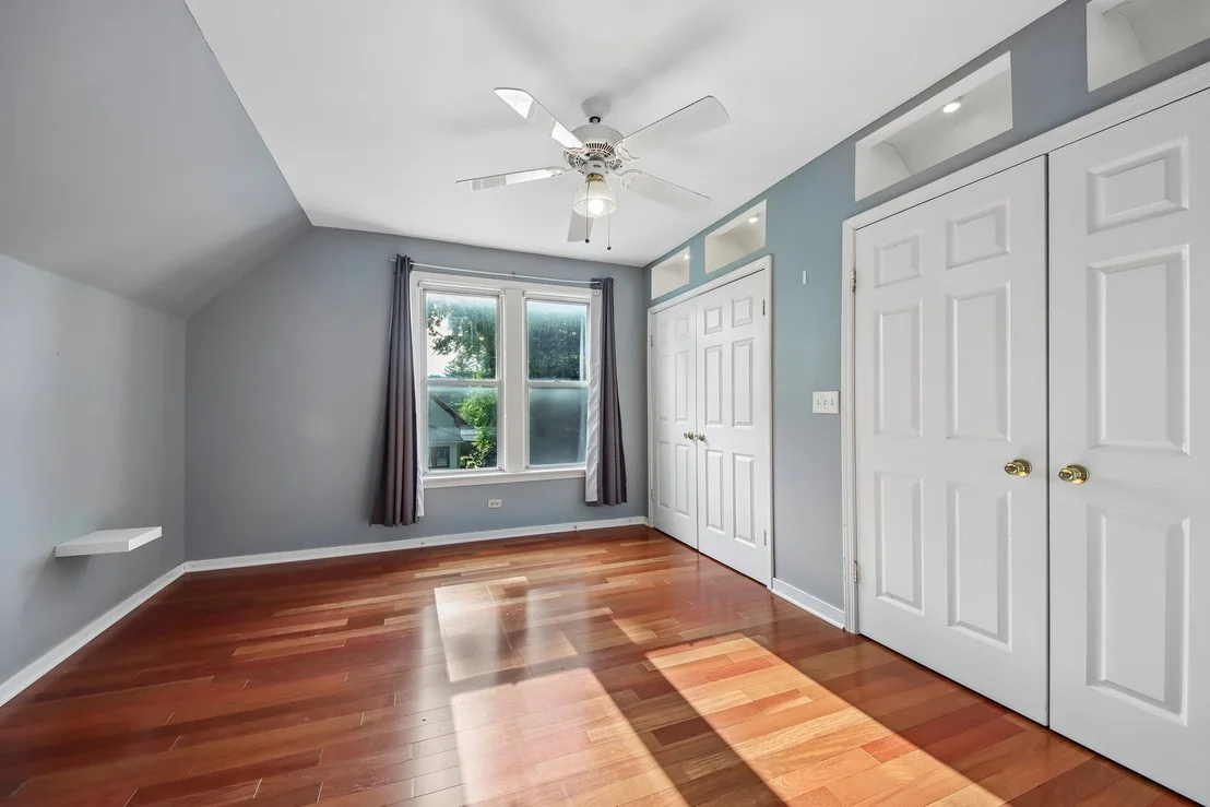 Photo of 537 Ferdinand Avenue