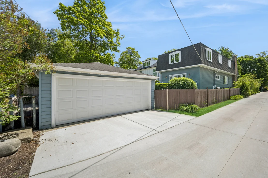 Photo of 1822 Walnut Avenue