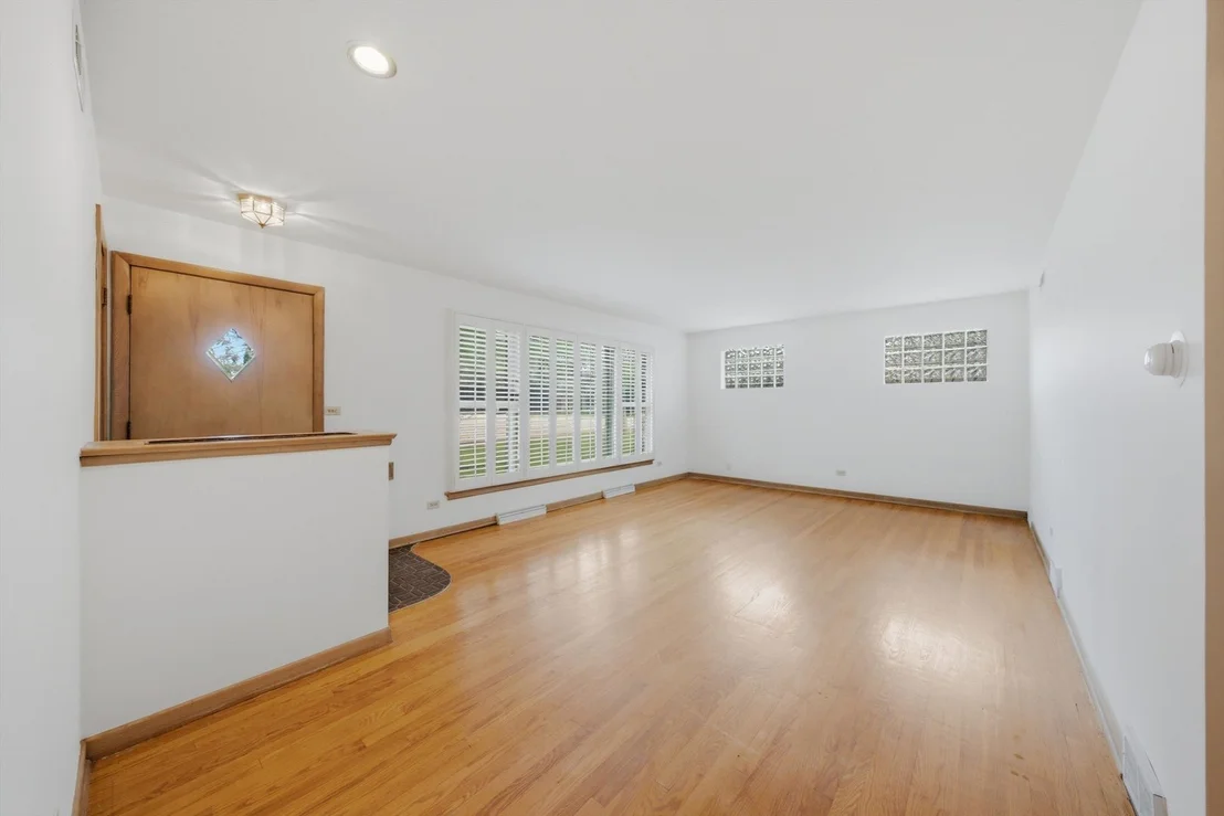 Photo of 2912 Old Glenview Road