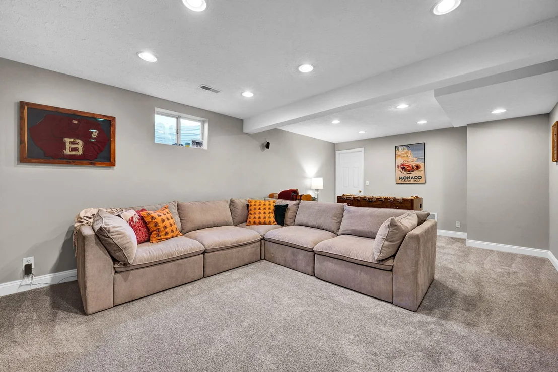 Photo of 2106 Foxtail Road