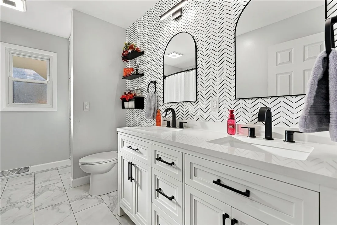 Photo of 1211 Searle Drive