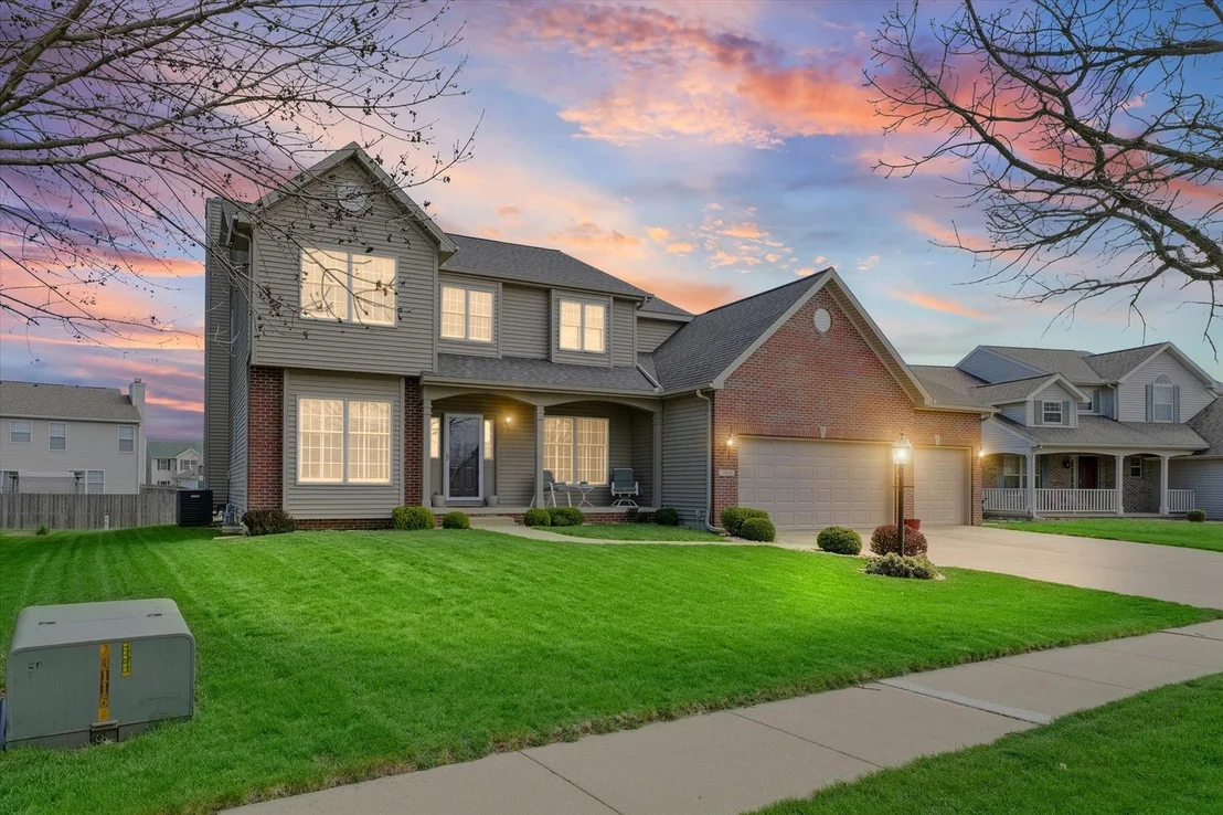 Photo of 3908 Turnberry Drive