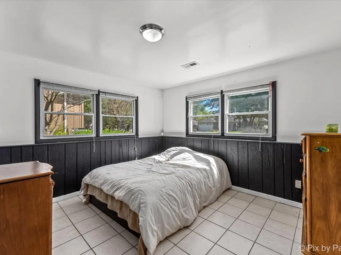 Photo of 1058 Almond Drive