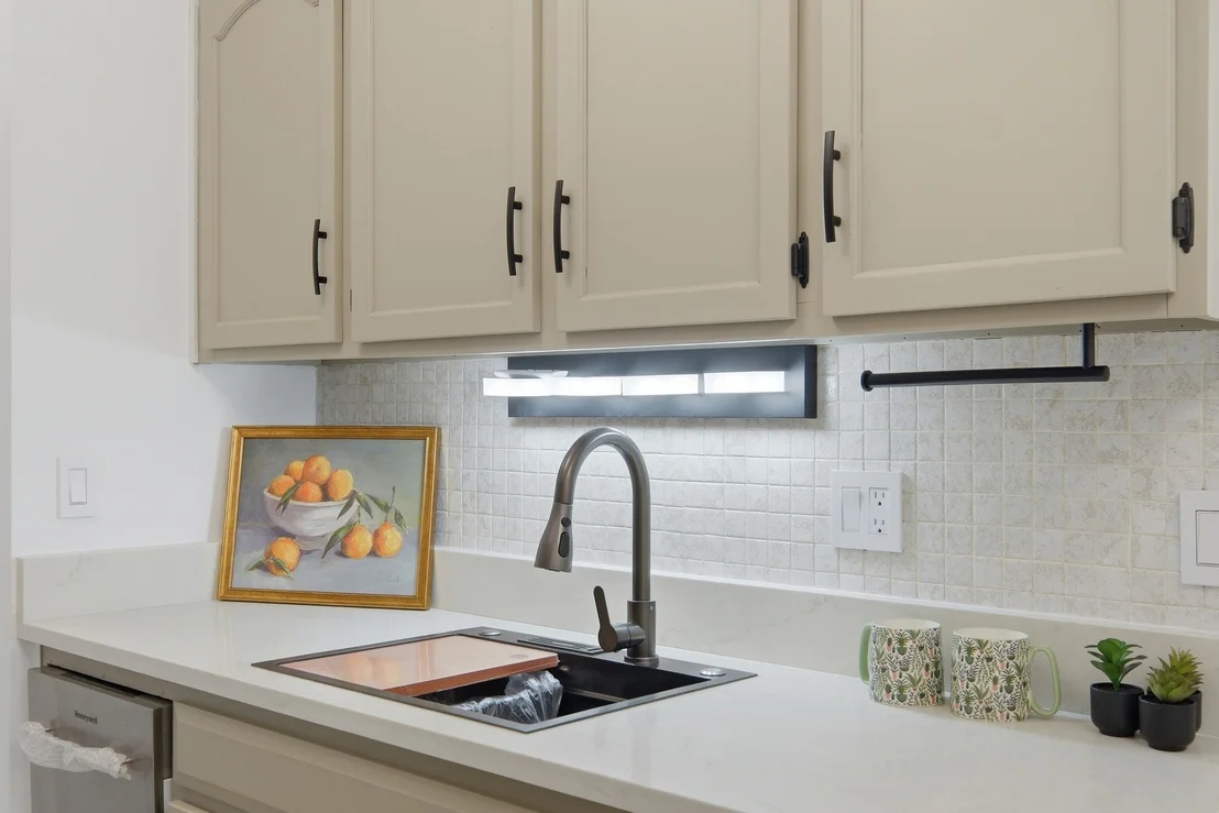 Photo of Unit 112 at 1500 Robin Circle