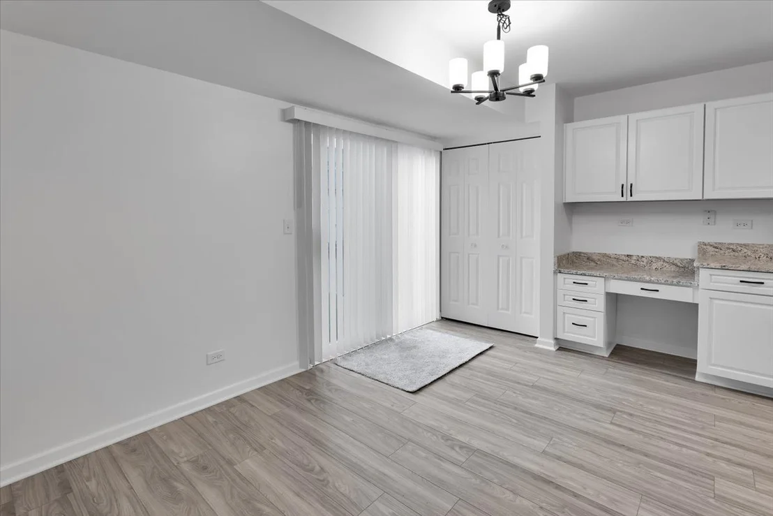 Photo of 984 Four Seasons Boulevard