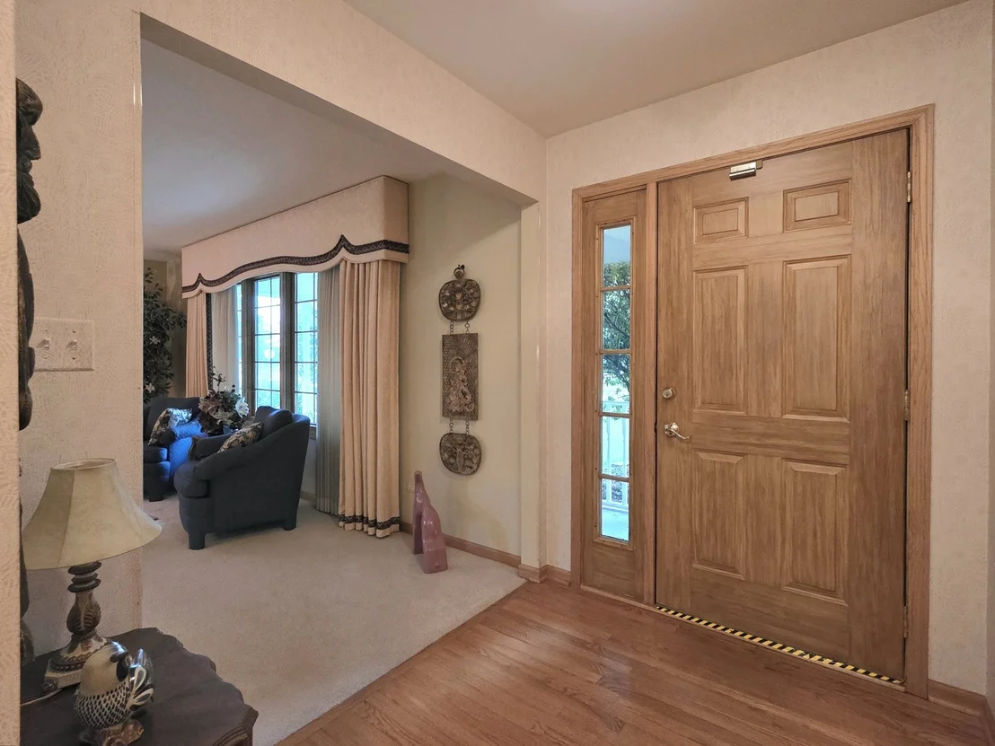 Photo of 601 Lisson