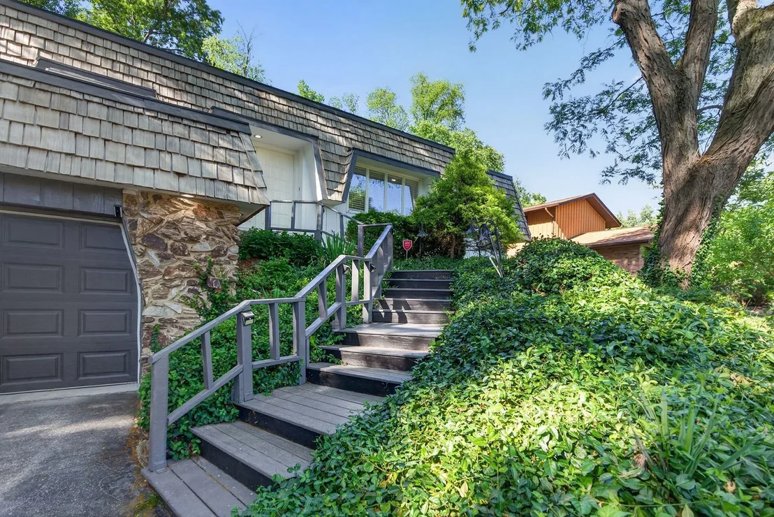 Photo of 5154 CROFTON Drive